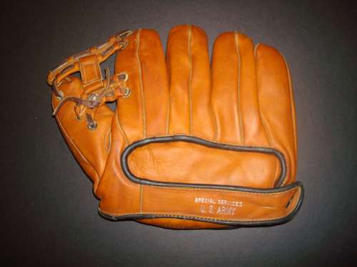 Elmer Riddle Goldsmith DW Lefty Back